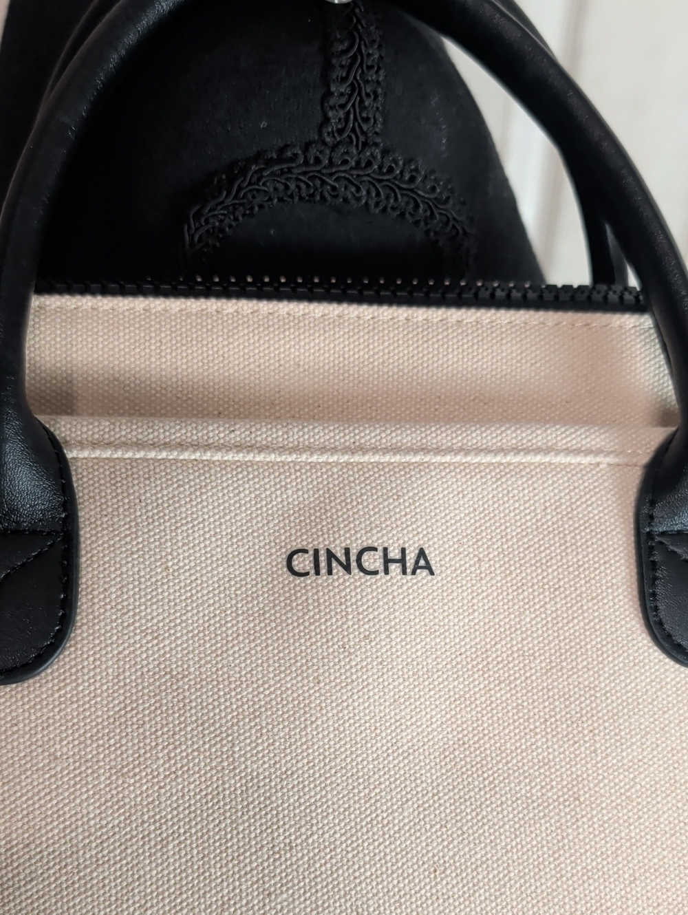 Cincha Cream Go Tote Bag - Picture 2 of 14